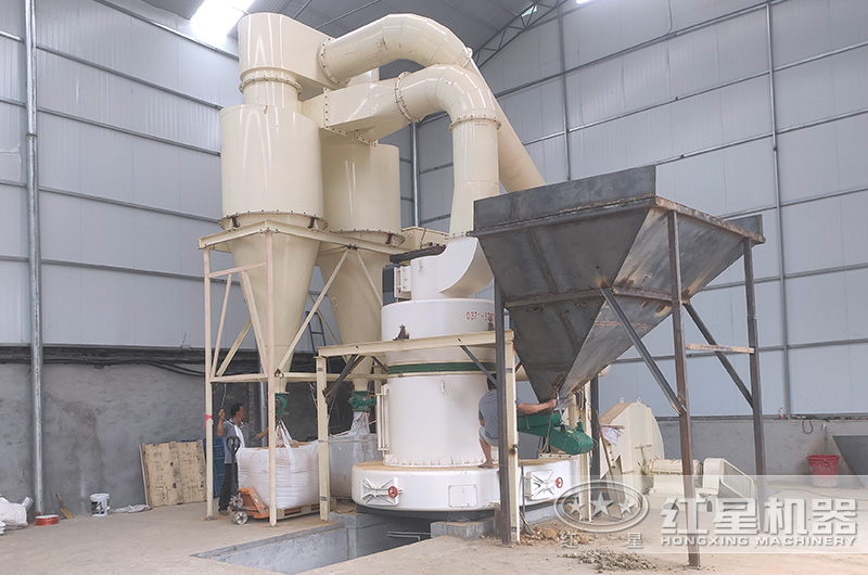 雷蒙磨粉機現(xiàn)場實拍 雷蒙磨粉機現(xiàn)場實拍