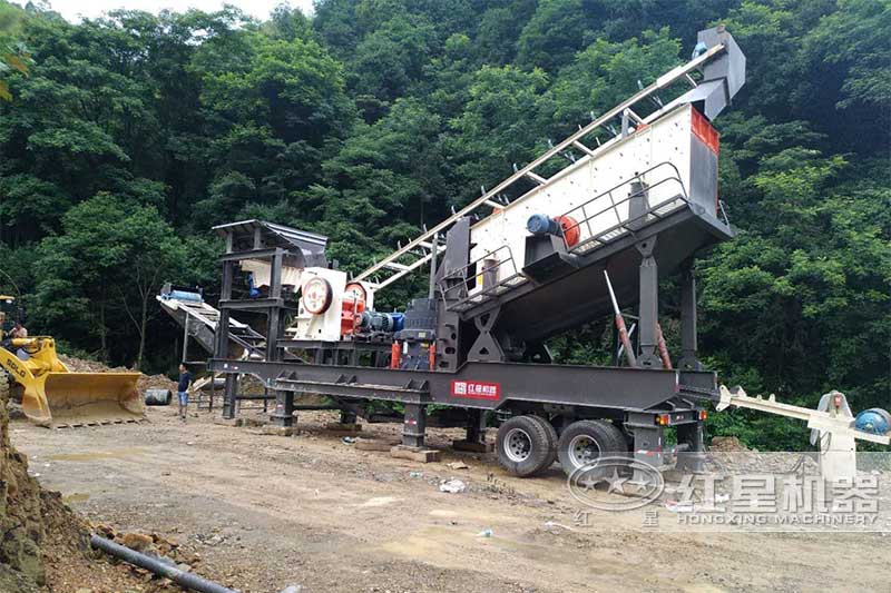 四合一移動(dòng)破碎機(jī) 四合一移動(dòng)破碎機(jī)