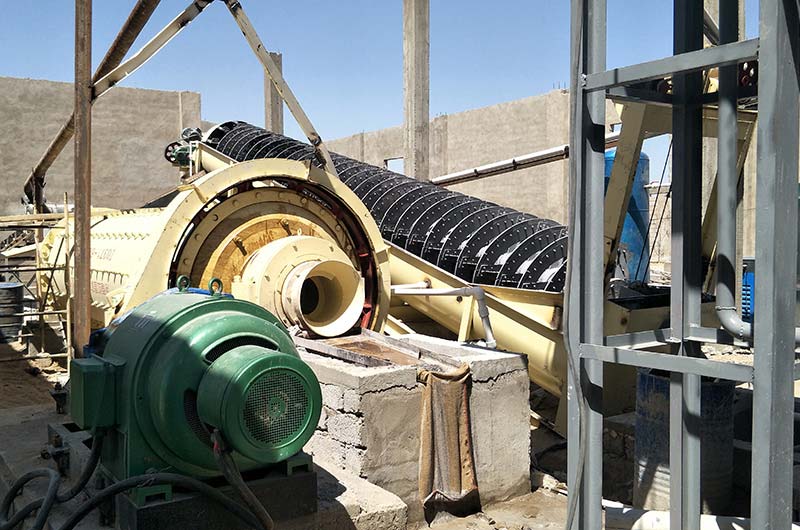 格子型鐵礦石球磨機現(xiàn)場 格子型鐵礦石球磨機現(xiàn)場